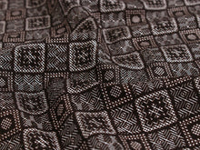 画像をギャラリービューアに読み込む, 正絹 小紋 反物 大島紬 泥染 黒 茶 龍郷 フルオーダー 仕立て付き 本場奄美大島紬 着物 和装 和服 着尺 単品 袷 単衣 女性 レディース 送料無料
