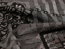 画像をギャラリービューアに読み込む, 正絹 小紋 反物 大島紬 泥染 黒 龍郷 華紋 フルオーダー 仕立て付き 本場奄美大島紬 着物 和装 和服 着尺 単品 袷 単衣 女性 レディース 送料無料