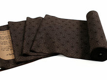 画像をギャラリービューアに読み込む, 正絹 小紋 反物 十日町 絣 こげ茶 縞 麻の葉 フルオーダー 仕立て付き 湯のし付き 柿渋 着物 和装 和服 着尺 単品 袷 単衣 女性 レディース 送料無料