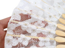 画像をギャラリービューアに読み込む, 扇子 扇子袋 2点セット レディース 白 花柄レース スワロフスキーチャーム 箱入り エコ ギフト プレゼント 春 夏 母の日 婦人 女性 女 綿 ナイロン 京扇子 せんす あす楽