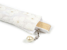 画像をギャラリービューアに読み込む, 扇子 扇子袋 2点セット レディース 白 花柄レース スワロフスキーチャーム 箱入り エコ ギフト プレゼント 春 夏 母の日 婦人 女性 女 綿 ナイロン 京扇子 せんす あす楽