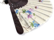 画像をギャラリービューアに読み込む, 扇子 扇子袋 2点セット レディース ベージュ 花と鳥 スワロフスキーチャーム 箱入り 大きめ Large Size エコ ギフト プレゼント 春 夏 母の日 婦人 女性 女 綿 京扇子 せんす あす楽