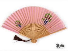 画像をギャラリービューアに読み込む, 扇子 女性用 単品 桃ピンク地 花瓶柄 竹久夢二 レディース エコ ギフト プレゼント 贈り物 春 夏 母の日 婦人 女性 女 絹 シルク SILK 大正ロマン レトロ 京扇子 せんす 小物 雑貨 あす楽