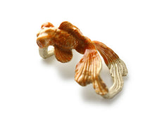 画像をギャラリービューアに読み込む, 帯留 出目金 金魚 単品 三分紐を通す シンプル 和 可愛い 帯留め 帯どめ 軽量 小紋 洒落着 色無地 パーティー オールシーズン カジュアル 母の日 プレゼント ギフト 贈り物 和装小物 着物 和服 和装 帯飾り SUU 日本製 アクセサリー KZ