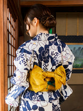 画像をギャラリービューアに読み込む, 浴衣 単品 レディース オフホワイト地濃紺椿と萩柄 フリーサイズ 浴衣のみ 浴衣単品 2022 大人 ゆかた 粋 レトロ モダン 和装 和服 女性 夏祭り 花火大会