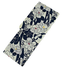 画像をギャラリービューアに読み込む, 浴衣 単品 レディース オフホワイト地濃紺椿と萩柄 フリーサイズ 浴衣のみ 浴衣単品 2022 大人 ゆかた 粋 レトロ モダン 和装 和服 女性 夏祭り 花火大会