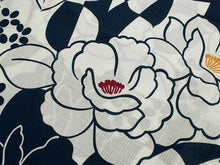 画像をギャラリービューアに読み込む, 浴衣 単品 レディース オフホワイト地濃紺椿と萩柄 フリーサイズ 浴衣のみ 浴衣単品 2022 大人 ゆかた 粋 レトロ モダン 和装 和服 女性 夏祭り 花火大会