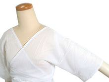 画像をギャラリービューアに読み込む, 着物スリップ 高島ちぢみ S M L LL 綿100% 吸水 速乾 爽快感 日本製 夏用 夏向き レディース 肌着 和装下着 浴衣スリップ 夏着物 単衣着物 浴衣 あす楽 ネコポス便可能 スリップ 着付け