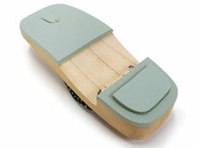 画像をギャラリービューアに読み込む, 下駄 単品 メンズ 浴衣 甚平 ゲタ フリーサイズ 25.5 26.0 26.5 27.0 右近 白木台 墨黒地薄ベージュの格子柄鼻緒 日本製 桐げた M L 痛くない 歩きやすい かかと低め 和服 和装 着物 サン