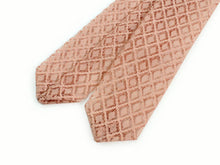 画像をギャラリービューアに読み込む, レース 腰紐 単品 並尺 サーモンピンク 菱格子柄 レディース 腰ひも こしひも たすき たすきがけ オシャレ 上品 かわいい 春 夏 秋 冬 通年 和装 和服 着物 きもの 浴衣 ゆかた 和装小物 着付け小物 ポリエステル 洗える カジュアル フォーマル 日本製 あす楽 ネコポス便可能