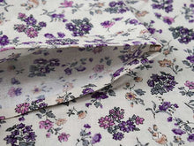画像をギャラリービューアに読み込む, 洗える着物 単衣 小紋 綿 フリーサイズ 仕立て上がり 単品 小花柄シリーズ 薄ベージュグレー地 紫系 小花尽くし 女性 レディース 和装 和服 きもの プレタ 春 秋 きもの カジュアル 可愛い 普段着 送料無料 あす楽