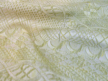 画像をギャラリービューアに読み込む, 帯揚げ 正絹 水色 ピンクベージュ 横段 幾何学 丹後ちりめん 帯揚 訪問着 色無地 小紋 パーティー 食事会 おでかけ 和装小物 着付け小物 着物 和服 和装 レディース 女性 帯あげ 未使用 送料無料 あす楽