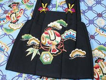 画像をギャラリービューアに読み込む, 七五三 被布セット 3歳 男の子 7点フルセット 水色 七宝 松 小槌 三ツ身着物 黒 被布コート 長襦袢 巾着 雪駄 必要なものが1セットでお届け ギフト 三歳 753 SDGs