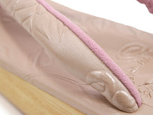 画像をギャラリービューアに読み込む, カレンブロッソ 草履 単品 S M L ピンクベージュ台 バラ柄 鼻緒 型押し レディース カフェ草履 菱屋 Calen Blosso ゾウリ カフェぞうり 女性用 カジュアル 日本製 履物 着物 きもの 和装小物