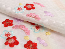 画像をギャラリービューアに読み込む, 七五三 刺繍 半衿 単品 子供用 3歳 7歳 白 梅 松 鱗 レインボー カラフル こども 日本製 正絹 着物 和服 和装 和小物 キッズ ジュニア 女の子 はんえり 襟 SDGs