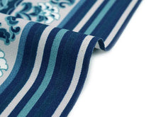 画像をギャラリービューアに読み込む, 洗える着物 セミオーダー付き 反物 単品 ハナエモリ ブルー色系地にストライプ・唐花柄 XS・S・M・L・XLサイズから選べる 上品 レディース 女性 小紋 和装 和服 袷 単衣 きもの 羽織 コート 送料無料