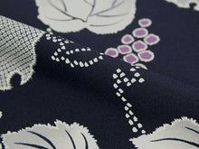 画像をギャラリービューアに読み込む, 着物 洗える着物 反物 レディース セミオーダー 仕立て付 XS S M L XL 袷 単衣 紺 藍色 雪輪 葡萄 和装 和服 女性 小紋 送料無料 きもの 羽織 コート ポリエステル 京都