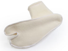 画像をギャラリービューアに読み込む, 足袋 フリース 冬 秋 オフホワイト 6サイズ 口ゴム 日本製 白足袋 足袋カバー おしゃれ たび 着付け小物 和装小物 着物 和服 レディース 女性 男性 防寒 あったか 暖かい