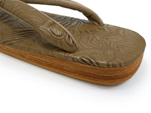 画像をギャラリービューアに読み込む, カレンブロッソ Calen Blosso 菱屋 カフェ草履 メンズ 雪駄 男性 M L ベージュ 茶色 型押し 植物 ベージュ鼻緒 和装小物 履物 着物 和服 和装 紳士用 日本製 バレンタイン ギフト