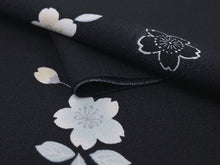 画像をギャラリービューアに読み込む, 着物 洗える着物 反物 レディース セミオーダー 仕立て付 XS S M L XL 袷 単衣 黒紺 桜 つぼみ 和装 和服 女性 小紋 市田ひろみ 市田ひろみ好み 送料無料 きもの 羽織 コート ポリエステル 京都