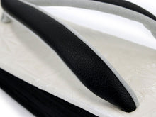 画像をギャラリービューアに読み込む, カレンブロッソ 草履 単品 S M L 白地 麻の葉柄 黒 鼻緒 レディース カフェ草履 菱屋 Calen Blosso ゾウリ カフェぞうり 女性用 カジュアル 日本製 履物 着物 きもの 和装小物