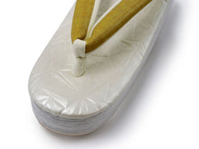 画像をギャラリービューアに読み込む, 草履 カレンブロッソ S M L 白地 麻の葉柄 黄色 鼻緒 足が痛くなりにくい 歩きやすい レディース 女性 着物 和装 Calen Blosso