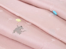 画像をギャラリービューアに読み込む, 帯揚げ 正絹 衿秀 単品 ピンク 刺繍 ねずみ 風船 日本製 女性 レディース 和装小物 着物 洒落 おしゃれ 色無地 小紋 紬 丹後ちりめん