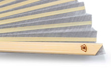 画像をギャラリービューアに読み込む, 扇子 扇子袋 2点セット 西川庄六商店 ジャパンギャルド 袂 麻 近江ちぢみ グレー 桐箱入り エコ ギフト プレゼント 贈り物 春 夏 母の日 女性 せんす 和装小物 雑貨 暑さ対策 節電 エコ 飛沫防止 あす楽 送料無料