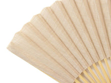 画像をギャラリービューアに読み込む, 扇子 扇子袋 2点セット 西川庄六商店 ジャパンギャルド 袂 麻 近江ちぢみ ベージュ 桐箱入り エコ ギフト プレゼント 贈り物 春 夏 母の日 女性 せんす 和装小物 雑貨 暑さ対策 節電 エコ 飛沫防止 あす楽 送料無料