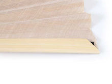 画像をギャラリービューアに読み込む, 扇子 扇子袋 2点セット 西川庄六商店 ジャパンギャルド 袂 麻 近江ちぢみ ベージュ 桐箱入り エコ ギフト プレゼント 贈り物 春 夏 母の日 女性 せんす 和装小物 雑貨 暑さ対策 節電 エコ 飛沫防止 あす楽 送料無料