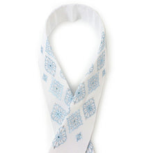 画像をギャラリービューアに読み込む, 替え衿 ファスナー半衿 き楽っく 長襦袢用 白 水色 刺繍 花 ライトストーン 2種類 洗える 袷 単衣 広衿 マジック付 プレシオサ使用 女性 レディース ローズカラー 衿秀 うそつき長襦袢用 きらっく カジュアル フォーマル オシャレ エレガント 送料無料 あす楽