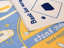 画像をギャラリービューアに読み込む, 風呂敷 ふろしき 73cm 二巾 With結 紺 からし オフホワイト 英語表記の様々な結び方柄 日本製 再生ポリエステル使用 コンパクト おしゃれ ギフト プレゼント 贈り物 お洒落 エコバック フロシキ 英語 オールシーズン ネコポス発送可能