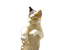 画像をギャラリービューアに読み込む, 根付 猫 白猫 単品 シンプル 和 可愛い 小紋 洒落着 色無地 パーティー オールシーズン カジュアル 母の日 プレゼント ギフト 贈り物 和装小物 着物 和服 和装 飾り SUU 日本製 アクセサリー あす楽