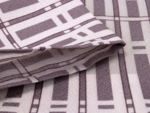 画像をギャラリービューアに読み込む, 洗える着物 単衣 小紋 Mサイズ 仕立て上がり 単品 格子 変わり格子 紫 薄紫 赤紫 女性 レディース 和装 和服 きもの プレタ 春 秋 きもの カジュアル 可愛い 普段着 ポリエステル 送料無料 あす楽
