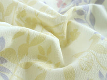 画像をギャラリービューアに読み込む, 洗える着物 単衣 小紋 Lサイズ 仕立て上がり 単品 イエローベージュ 花 小鳥 鈴 みすゞうた 女性 レディース 和装 和服 きもの プレタ 春 秋 きもの カジュアル 可愛い 普段着 ポリエステル 送料無料 あす楽