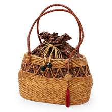 画像をギャラリービューアに読み込む, かごバッグ レディース 茶色 かご 渋紫 更紗 巾着 アタ 岡重 ガムランボール 夏 バッグ 単品 浴衣 女性 カゴ 籠 きんちゃく ゆかた 浴衣バッグ 手提げ 和装 和服 日本製 あす楽