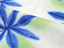 画像をギャラリービューアに読み込む, 浴衣 セット レディース 2点セット Mサイズ 白 雪花 ゆかた からし 矢羽根 帯 小桜 半幅帯 女性 大人 浴衣セット 仕立て上がり プレタ 和装 和服 花火大会 夏祭り