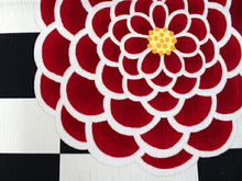 画像をギャラリービューアに読み込む, 半幅帯 WAKKA半幅帯 単品 白 市松 半巾帯 赤紫 華七宝 リバーシブル 黒 菊 服 着物 帯 カジュアル レディース アレンジ 細帯 四寸 日本製 女性 和装 和服 あす楽