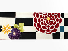 画像をギャラリービューアに読み込む, 半幅帯 WAKKA半幅帯 単品 白 市松 半巾帯 赤紫 華七宝 リバーシブル 黒 菊 服 着物 帯 カジュアル レディース アレンジ 細帯 四寸 日本製 女性 和装 和服 あす楽