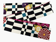 画像をギャラリービューアに読み込む, 半幅帯 WAKKA半幅帯 単品 白 市松 半巾帯 赤紫 華七宝 リバーシブル 黒 菊 服 着物 帯 カジュアル レディース アレンジ 細帯 四寸 日本製 女性 和装 和服 あす楽