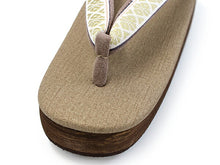 画像をギャラリービューアに読み込む, カレンブロッソ 草履 単品 L ブラウン 台 白地 献上柄 鼻緒 博多鼻緒 金茶色 黄緑 レディース カフェ草履 菱屋 Calen Blosso ゾウリ カフェぞうり 女性用 カジュアル 日本製 履物 着物 きもの 和装小物