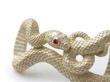 画像をギャラリービューアに読み込む, 帯留 大蛇 単品 三分紐を通す 蛇 白蛇 爬虫類 シンプル 和 可愛い 帯留め 帯どめ 軽量 小紋 洒落着 色無地 パーティー オールシーズン カジュアル プレゼント ギフト 贈り物 和装小物 着物 和装 帯飾り SUU 日本製 アクセサリー あす楽