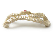 画像をギャラリービューアに読み込む, 帯留 大蛇 単品 三分紐を通す 蛇 白蛇 爬虫類 シンプル 和 可愛い 帯留め 帯どめ 軽量 小紋 洒落着 色無地 パーティー オールシーズン カジュアル プレゼント ギフト 贈り物 和装小物 着物 和装 帯飾り SUU 日本製 アクセサリー あす楽