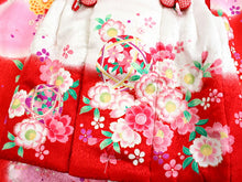画像をギャラリービューアに読み込む, 七五三 正絹 着物 3歳 女の子 被布6点フルセット 赤 桜 三ツ身着物 白 鞠 被布 菊 被布コート 長襦袢 刺繍半衿 重ね衿 髪飾り 巾着 草履 被布セット 三歳 753 祝着 ギフト