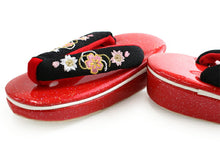 画像をギャラリービューアに読み込む, 七五三 正絹 着物 3歳 女の子 被布6点フルセット 赤 桜 三ツ身着物 白 鞠 被布 菊 被布コート 長襦袢 刺繍半衿 重ね衿 髪飾り 巾着 草履 被布セット 三歳 753 祝着 ギフト