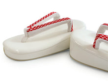 画像をギャラリービューアに読み込む, 七五三 正絹 着物 3歳 女の子 被布6点フルセット 緑 松竹梅 三ツ身着物 白 鶴 被布 鼓 菊 被布コート 長襦袢 重ね衿 髪飾り 巾着 草履 被布セット 三歳 753 祝着 ギフト