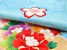 画像をギャラリービューアに読み込む, 七五三 正絹 着物 3歳 女の子 被布7点フルセット 水色 花車 三ツ身着物 白 梅 被布 疋田柄 桜 菊 牡丹 被布コート 長襦袢 重ね衿 髪飾り 巾着 草履 被布セット かかと止め 三歳 753 祝着 ギフト