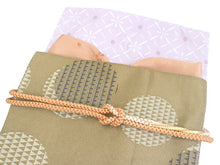 画像をギャラリービューアに読み込む, 洗える着物 コーディネートセット 袷 Mサイズ パープル 花菱 きもの 金茶 丸に鱗 名古屋帯 杏子色 正絹帯揚げ帯締め 4点セット 小紋 レディース 女性 プレタ 和装 和服