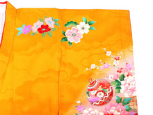 画像をギャラリービューアに読み込む, 七五三 着物 7歳 正絹 黄色 御所車 四つ身 女の子 赤 毬 蝶 古典 長襦袢セット 子供 和装 和服 きもの 753 購入 新品