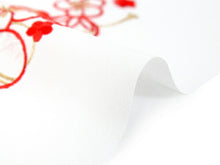 画像をギャラリービューアに読み込む, 七五三 刺繍 半衿 単品 子供用 3歳 7歳 白 鞠 はんえり 梅 毬 花 こども 日本製 丹後刺繍 一越ちりめん ちりめん 着物 和服 和装 和小物 キッズ ジュニア 女の子 襟